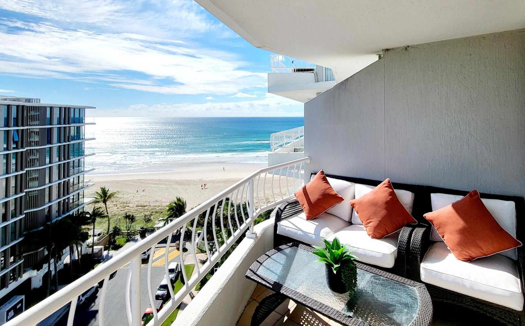 19Th Avenue On The Beach Gold Coast Exterior photo