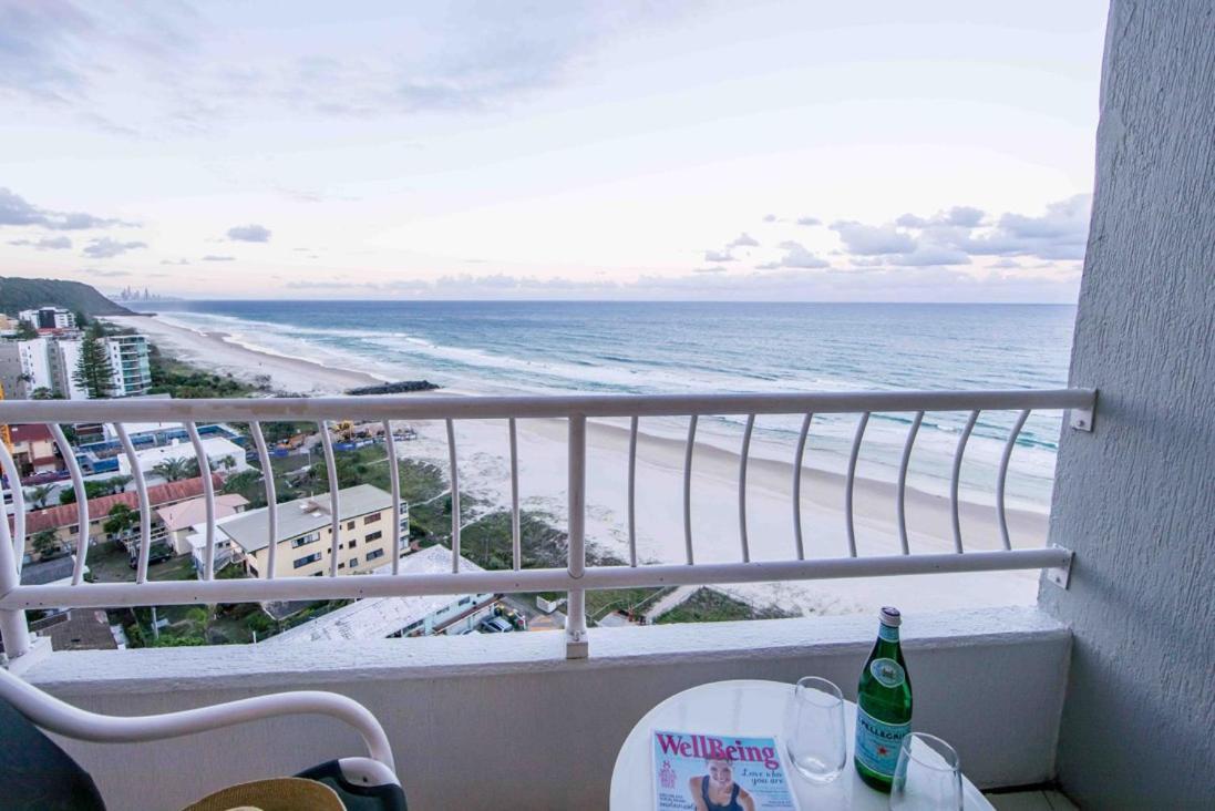 19Th Avenue On The Beach Gold Coast Exterior photo